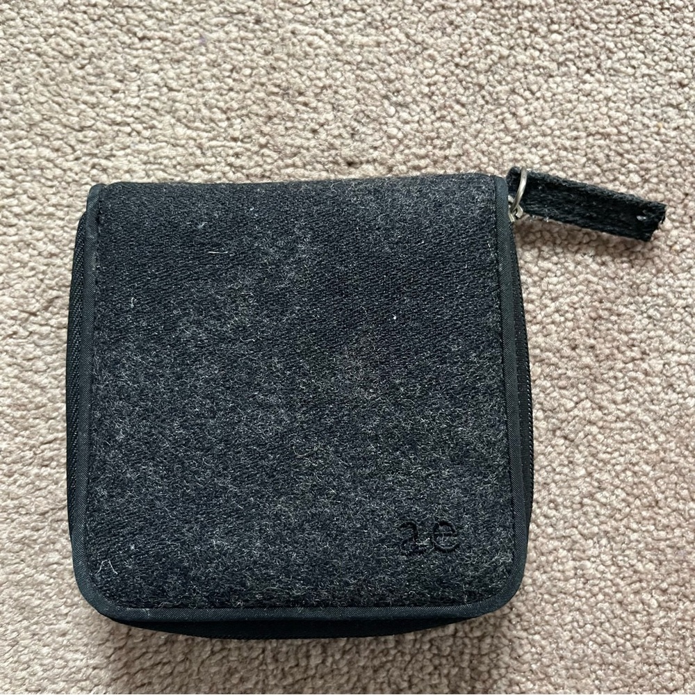 2/$20 American Eagle Outfitters Women’s Wallet